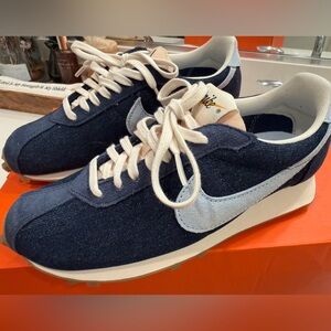 Women’s Nike Denim Blue LD-1000 SE